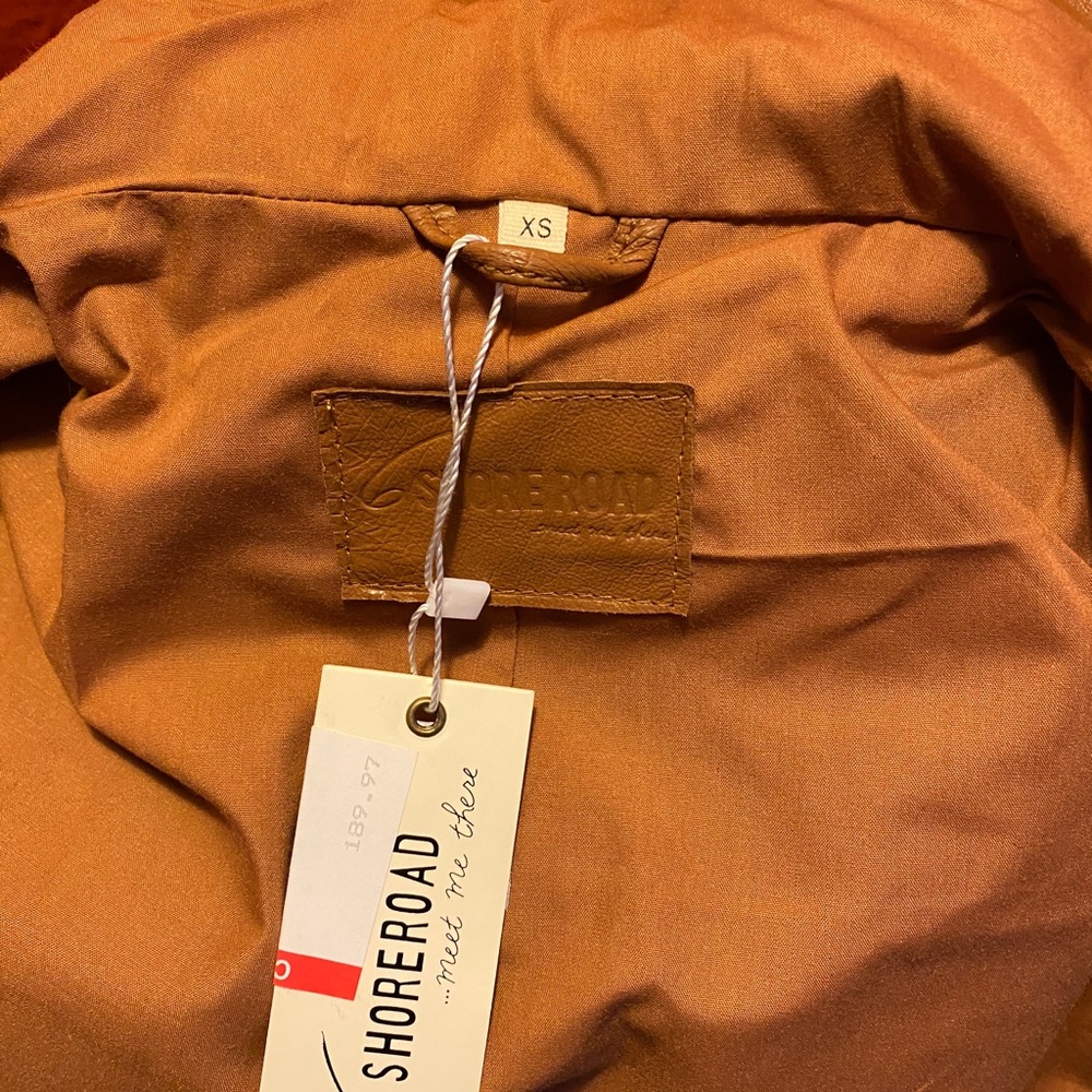 Leather jacket - Picture 8 of 11